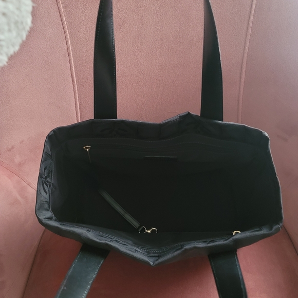 SOLD! Authentic Chanel Travel Line Tote - Picture 4 of 9